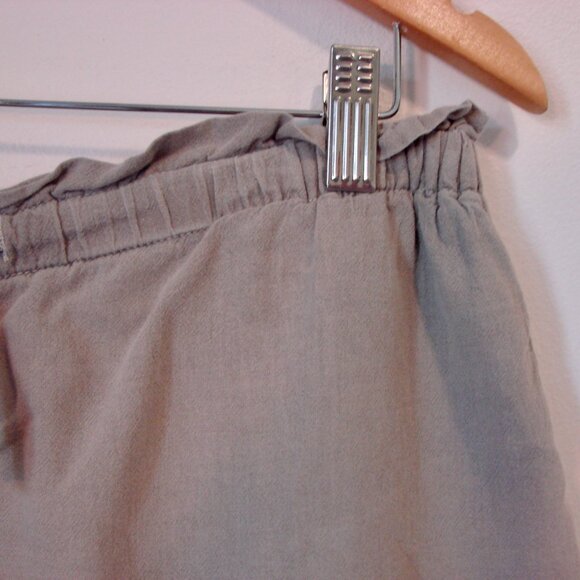 James Perse Beige Women's Shorts - Picture 6 of 11